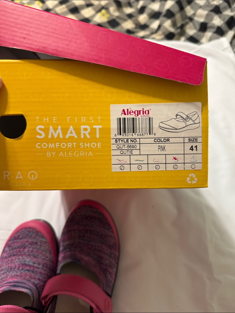Alegria TRAQ Qutie Pink Mary Jane Comfort Shoes Size 41 EUC w/ Box - Picture 2 of 5